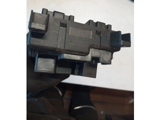 Блок предохранителей  30728008, 518828108   Volvo XC90    