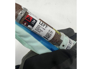 Боковая подушка безопасности Tesla Model Y