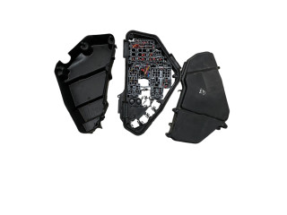 Pojistková skříňka 7L0937615B Audi Q7 4L 2007