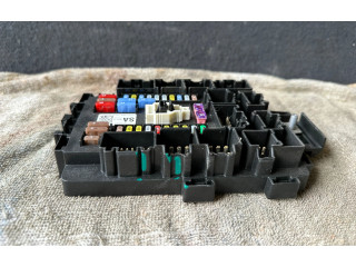 Блок предохранителей 103440900A, 33119058 Tesla Model S