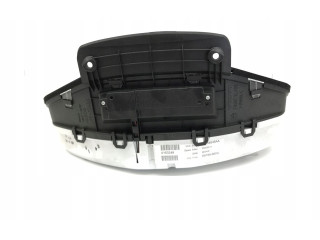 Панель приборов    Volvo V70       