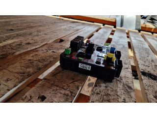 Блок предохранителей 95361483 Chevrolet Captiva