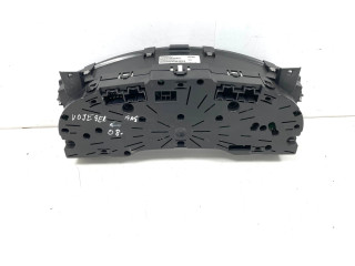 Панель приборов P05082683AH, TL8QI326711616   Chrysler Town & Country V       