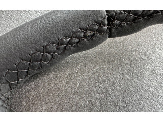 Volant Mitsubishi Pajero 1995 MB892593