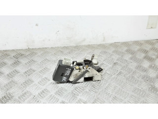 Задний замок