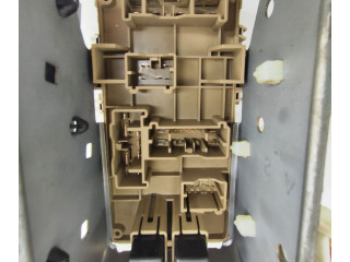 Блок предохранителей LB100603B   Subaru Forester SG    