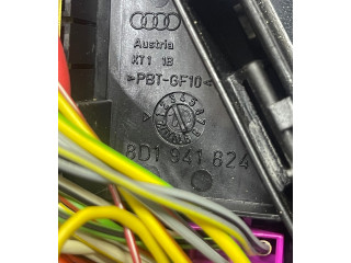 Блок предохранителей  8D1941824   Audi A8 S8 D3 4E    