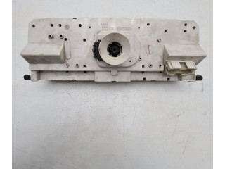 Přístrojová deska  Volkswagen PASSAT B3 1993 81117621  