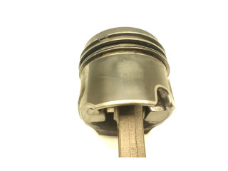 Поршень с шатуном Mitsubishi Outlander