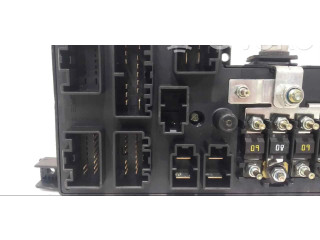 Блок предохранителей 518826011 Volvo XC90