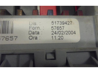 Блок предохранителей 51739427, 51739427 Fiat Idea