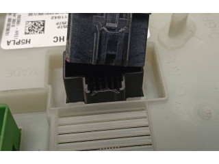 Блок предохранителей 31254837AC, AG9T14C256HC   Volvo V70    