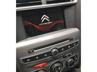 Дисплей Citroen C4 Cactus