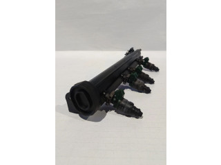 Топливная рампа 06A133317A   Audi A3 S3 8L  