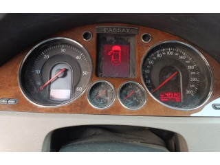 Панель приборов    Volkswagen PASSAT       