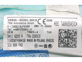 Надувная подушка для передней двери Skoda Octavia Mk3 (5E) 2013 - 2019 года