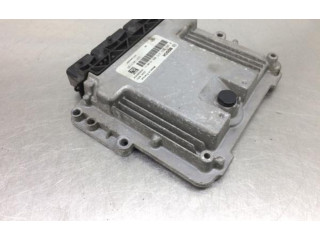 Блок управления двигателя 0281032215, 237106319R Dacia Dokker