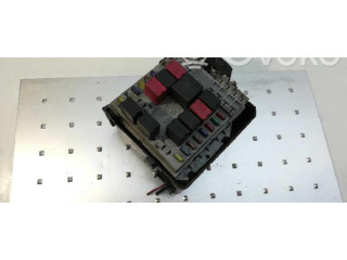 Блок предохранителей 51742420   Alfa Romeo GT       