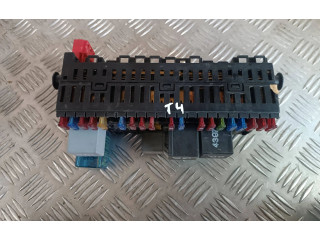 Блок предохранителей  357937039   Volkswagen Transporter - Caravelle T4    