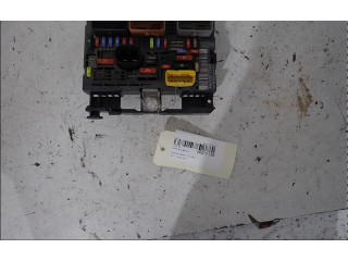   Pojistková skříňka 9807028580   Peugeot 5008 2011