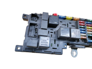 Ящик предохранителей (комплект) 518322326, 8637841   Volvo V70