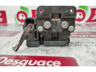 Топливная рампа 8V512M110AD, 8V512M110AD   Ford Fiesta  