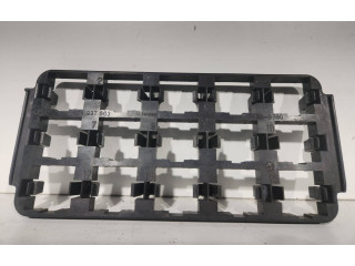   Pojistková skříňka 4D0937503   Audi A8 S8 D2 4D 1998