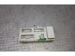 Блок предохранителей 911703E920   KIA Sorento    