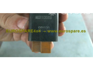 Блок предохранителей MD113566 Mitsubishi Montero