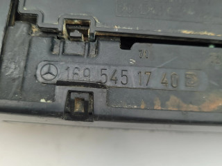 Pojistková skříňka 1695451740D Mercedes-Benz W169 2004