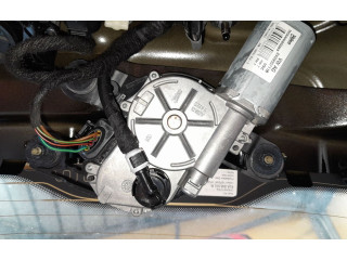 Моторчик заднего дворника 8V0955711B    Audi Q2 -