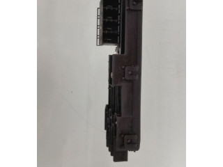 Блок предохранителей  2115452601, 01394841   Mercedes-Benz ML W164    