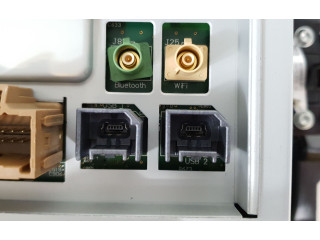 Дисплей    1045006-00-D, 6008905-00-C   Tesla Model S