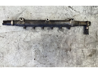 Топливная рампа 8658252, 002527   Volvo XC90  