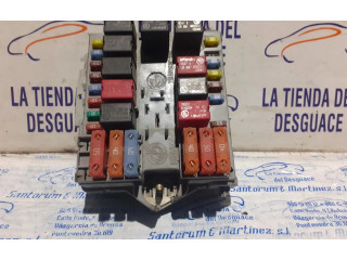 Блок предохранителей    Alfa Romeo GT    