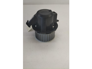 Вентилятор печки    272102302R   Renault Twingo III