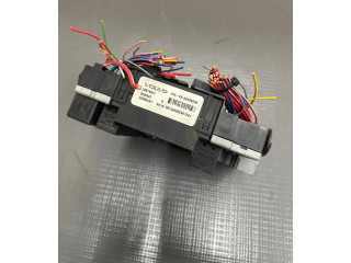 Блок предохранителей  8622520   Volvo XC90    