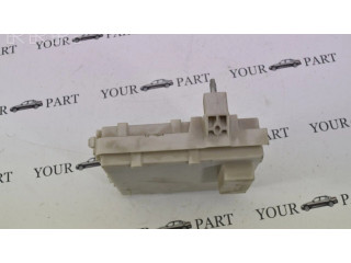 Pojistková skříňka 8267030230 Lexus GS 300 350 430 450H 2005