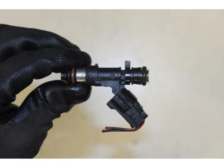 Vstřikovač Nissan Micra pro benzínový motor 1.4 CR12