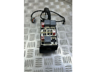 Блок предохранителей 04671886AA Jeep Grand Cherokee