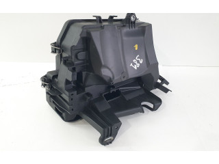 Блок предохранителей A2465400182, A2465400024 Mercedes-Benz A W176