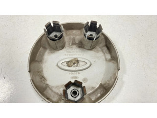 Заводская крышка (крышки) от центрального отверстия колеса