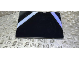 Дисплей    108954300G   Tesla Model 3