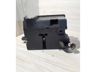 Блок предохранителей 243805284R   Dacia Spring    