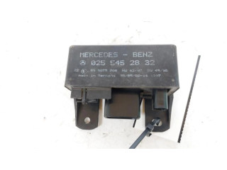 Řídící jednotka 0255452832   Mercedes-Benz A W168 1997