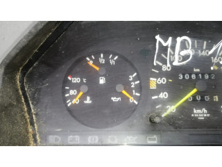 Přístrojová deska Mercedes-Benz E W124 1990 1244409111, 1245421116