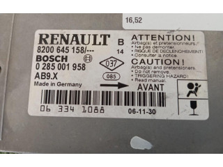 Блок подушек безопасности 8200645158   Renault Clio III