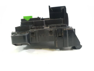 Блок предохранителей JU5T-15604   Ford F150    