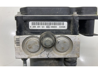 Блок АБС 0265951123, 0265951123   Subaru  Forester SH  2008 - 2013 года