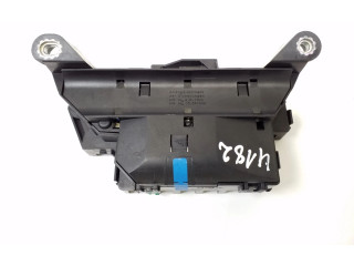 Блок предохранителей A2305450001   Mercedes-Benz SL R230    